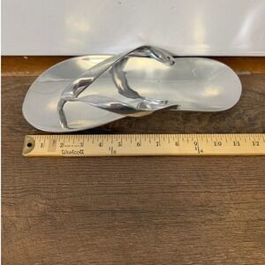 Mariposa Brillante Flip Flop Serving‎ Tray Silver Aluminum Dish